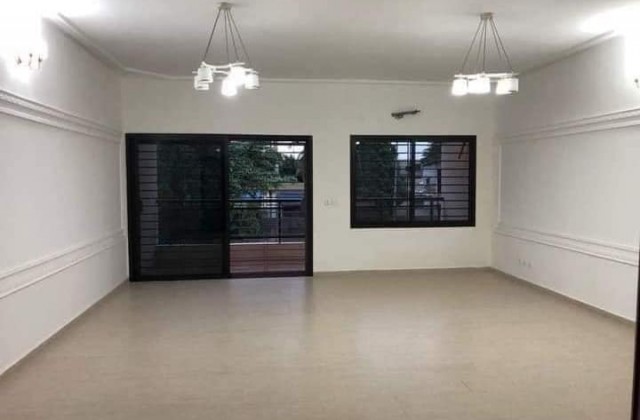 annonce-bel-appartement-4-pieces-ultra-moderne-a-louer-aux-2-plateaux-318