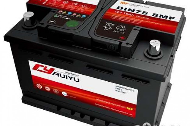 Photo de batterie-de-voiture-blindee-128