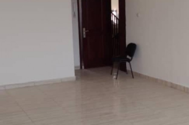 Photo de nous-mettons-en-location-des-appartements-3-pieces-et-studios-a-la-riviera-347